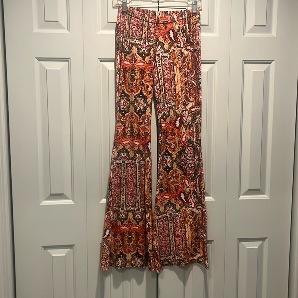 Bohemian bellbottom leggings